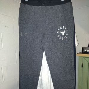 Men's project rock UA Joggers (ONLY WORE 3 TIMES)